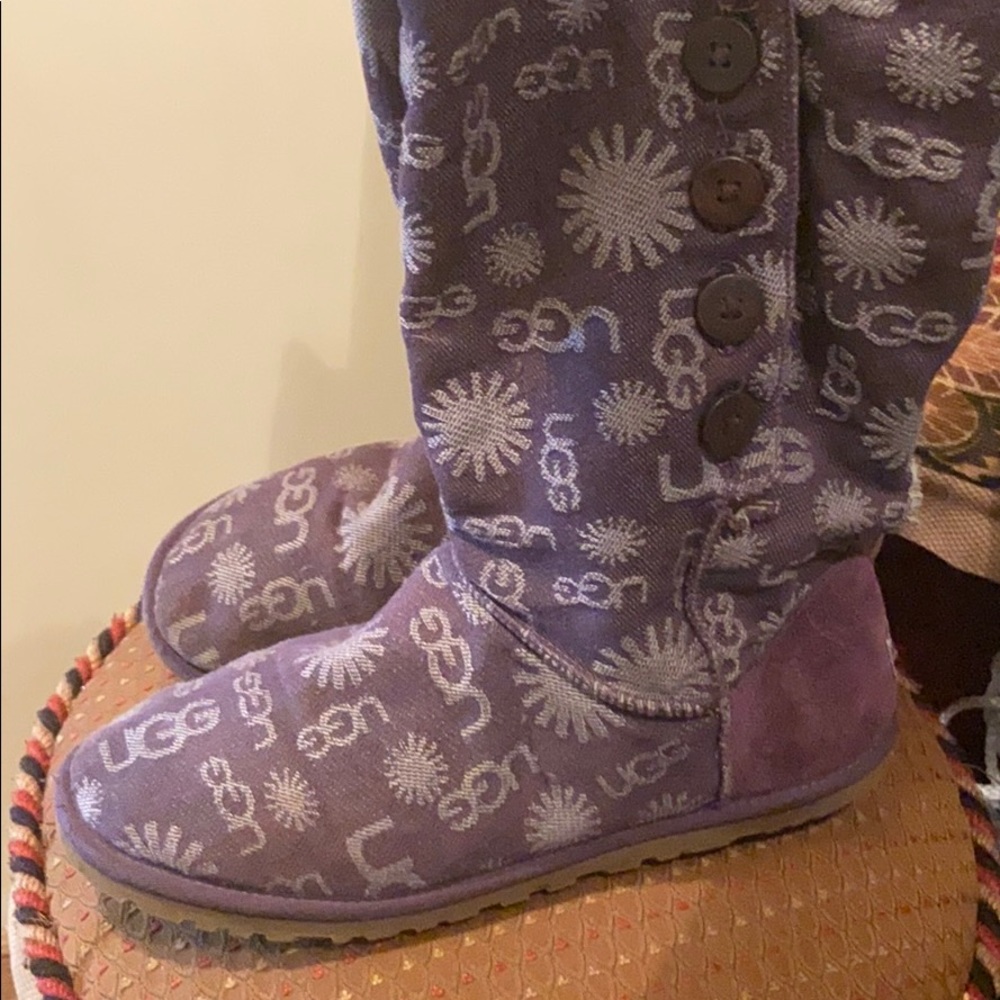 COPY - Blue Jean 💙 Uggs